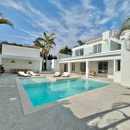 Villa El Cid *